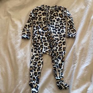 Posh Peanut leopard ruffle zipper footie